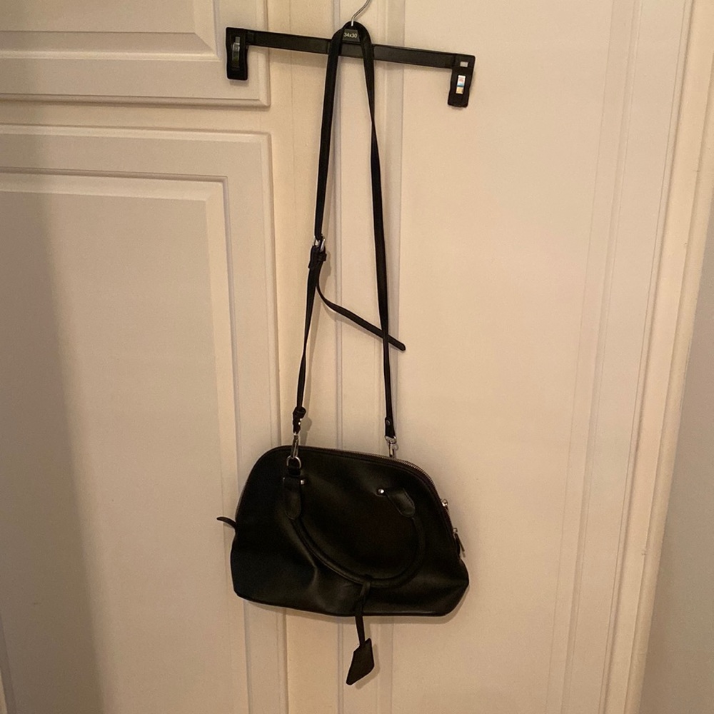 Womens crossbody/handbag